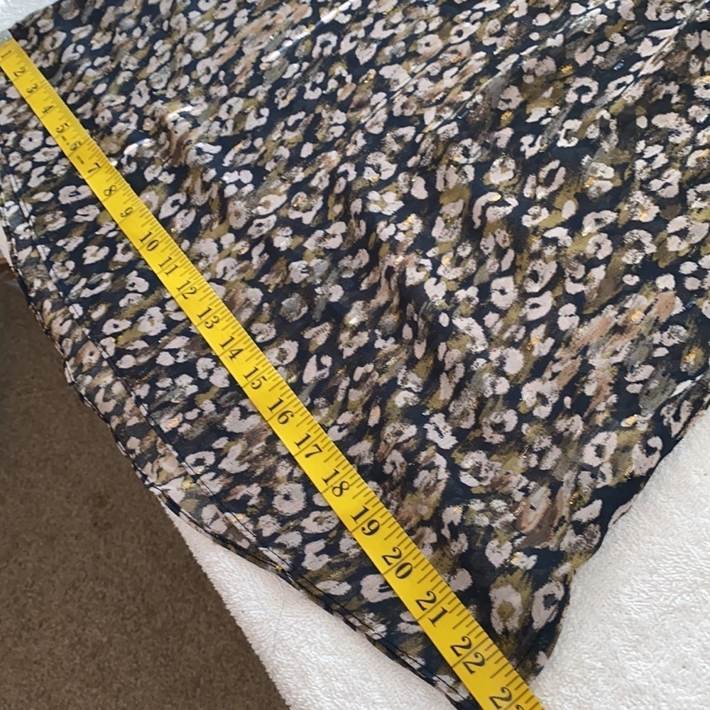 By The River blouse sheer leopard print long sleeve ruffled Size Small NWT - Picture 4 of 9